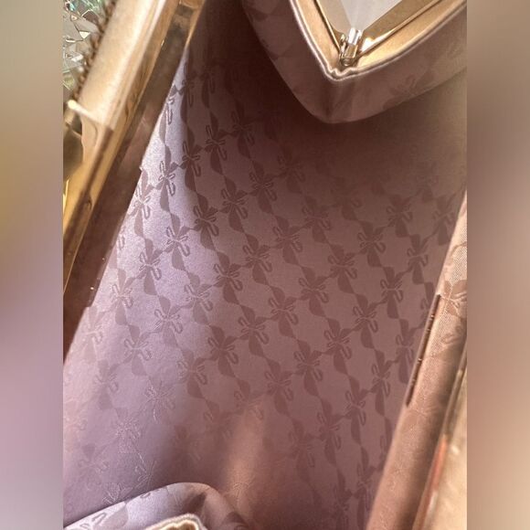 Genuine Swarovski Bag Authentic Swarovski Gold Clutch. - Picture 9 of 17